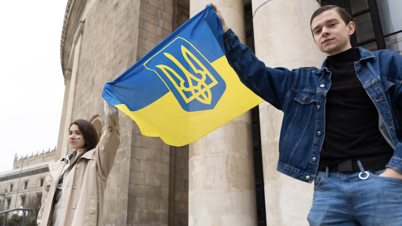 Українські патріотичні кричалки та девізи для різних заходів